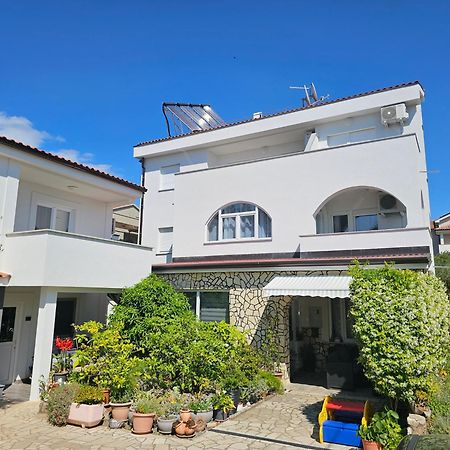 Apartmani Kurjakovic - Punat Exterior foto